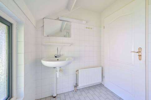 The Badkamer 2 of Type Gelderse Hoevewoning 4 - nr. 256 in Veluwse Hoevegaerde
