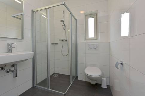 The Badkamer 1 of Type Luxe Villa 4 - nr. 274 in Resort Arcen