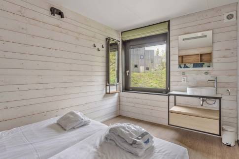 The Slaapkamer 1 of Type Hilltop Lodge 4 - nr. 116 in Landal Gulpen