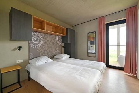 The Slaapkamer 2 of Type Hillside Royal 4 - nr. 134 in Landal Gulpen