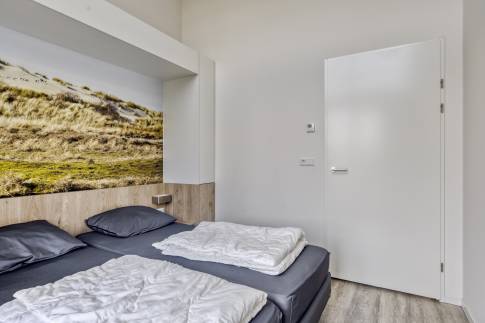 The Slaapkamer 1 of nr. 65 - type Bungalow 6A in Landal Beach Resort en Water Village