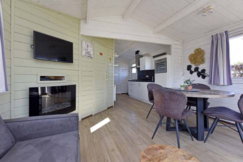 The Woonkamer of Type Buitenverblijf Wellness 4 - nr. 330 in Resort Arcen