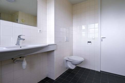 The Badkamer of Type VO5A Comfort - nr. 233 in Marinapark Volendam