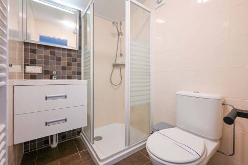 The Badkamer 1 of Type Oever Stern - nr. 34 in Vakantiepark Giethoorn