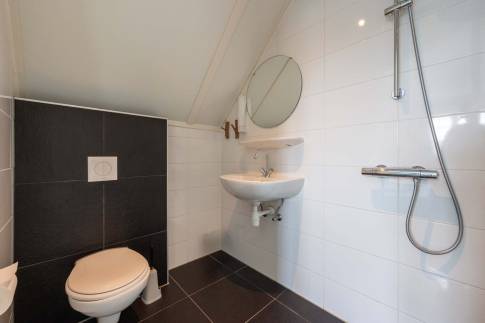 The Badkamer 3 of Type 10L1 - nr. 336 in Landal Beach Resort Ooghduyne