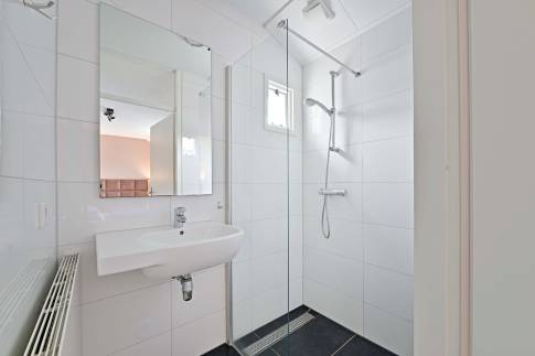 The Badkamer 1 of Type Wellness Villa 4 - nr. 75 in Resort Arcen