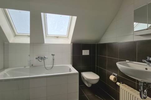 The Badkamer 2 of nr. 070 - type Villa Edersee Luxe in Dormio Resort Eifeler Tor
