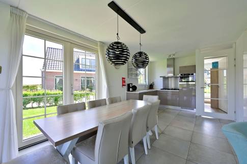 The Eetkamer of Type Speeltoren - nr. 365 in Resort Poort van Amsterdam