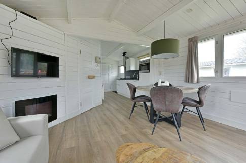 The Woonkamer of Type Buitenverblijf Wellness 4 - nr. 325 in Resort Arcen