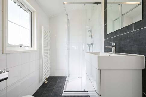 The Badkamer of Type Velthorst 6 - nr. 417 in Vakantiepark De Beemster