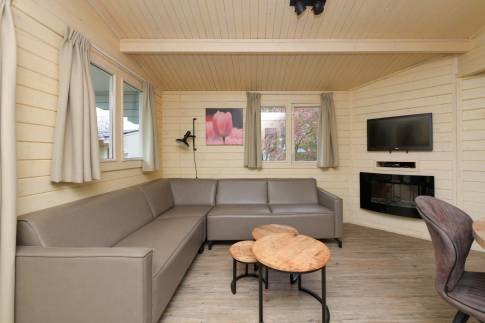 The Woonkamer of Type Buitenverblijf Wellness 4 - nr. 313 in Resort Arcen