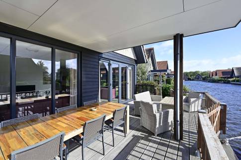 The Terras of Type Watervilla 6A - nr. 37 in Waterstaete Ossenzijl