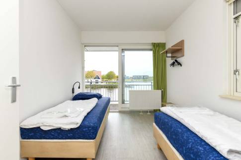 The Slaapkamer 3 of Type 8E3 - nr. 635 in Landal Esonstad