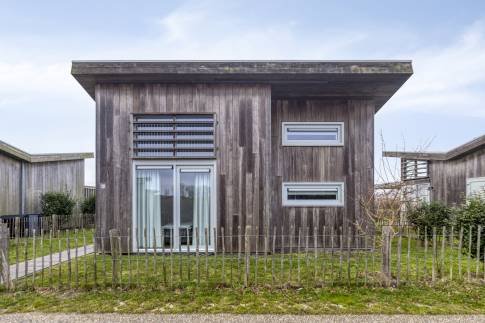 The Buiten of nr. 65 - type Bungalow 6A in Landal Beach Resort en Water Village