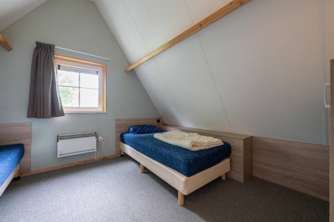 The Slaapkamer 3 of nr. 003 - type 8C Boerenhoeve in Landal Landgoed De Hellendoornse Berg