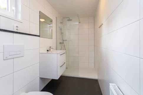 The Badkamer 1 of Type Forest Villa 6 - nr. 11 in Roompot Vakantiepark Schaijk