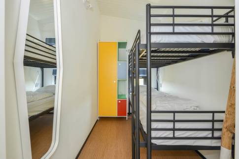 The Slaapkamer 1 of Type Farmland Family 6 - nr. 32 in Landal Callantsoog