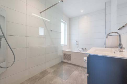 The Badkamer of Type 4L2 - nr. 604 in Landal Esonstad