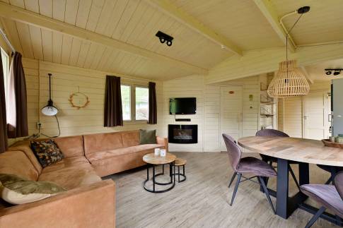 The Woonkamer of Type Buitenverblijf Wellness 4 - nr. 314 in Resort Arcen