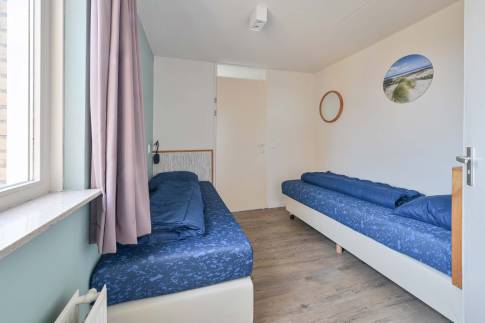 The Slaapkamer 2 of Type 4CA - nr. 329 in Landal Beach Resort Ooghduyne