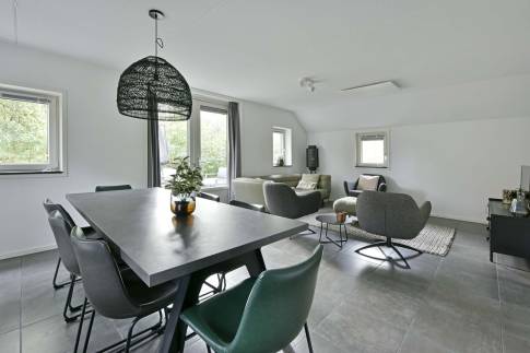 The Eetkamer of nr. 38 Ponybos - type Het Geheim van Otterlo 8P in EuroParcs De Zanding