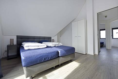 The Slaapkamer 2 of Type Tjalk 8P met boothuis - nr. 60 in Waterstaete Ossenzijl