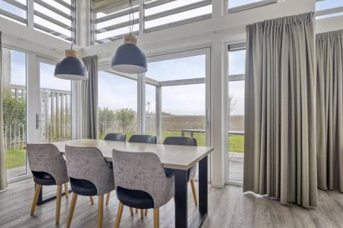 The Eetkamer of nr. 65 - type Bungalow 6A in Landal Beach Resort en Water Village