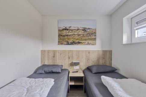 The Slaapkamer 2 of nr. 65 - type Bungalow 6A in Landal Beach Resort en Water Village