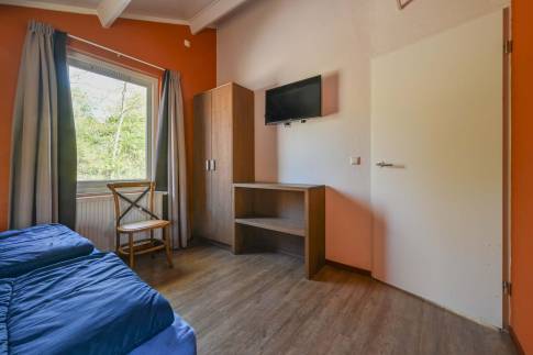 The Slaapkamer 1 of Type Sequoia 6P - nr. 07 in Vakantiepark Westerbergen