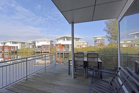 The Terras of Type 4EL - nr. 528 in Landal Esonstad