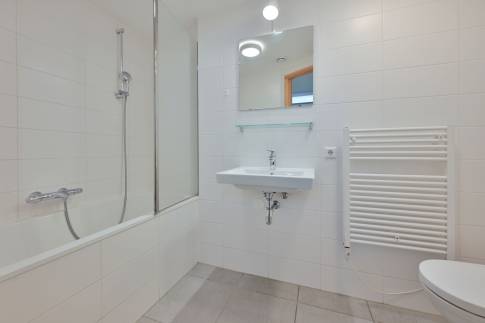 The Badkamer 3 of nr. 137 - type 8C2 Vogelzang in Landal De Reeuwijkse Plassen