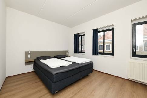 The Slaapkamer 2 of Type 4B2 - nr. 230 in Landal Esonstad