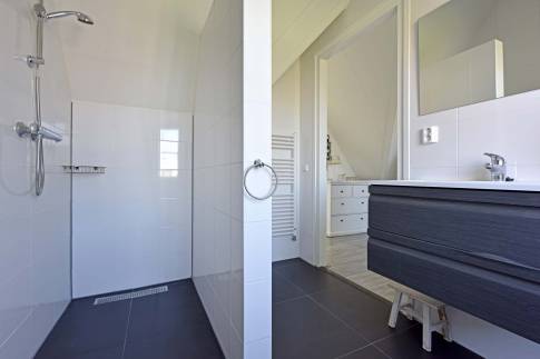 The Badkamer 2 of Type de Rijp - nr. 300 in Resort De Rijp