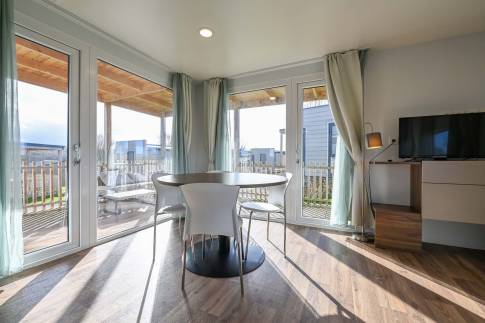 The Woonkamer of Type Berghem Chalet - nr. 17 in EuroParcs Gulperberg