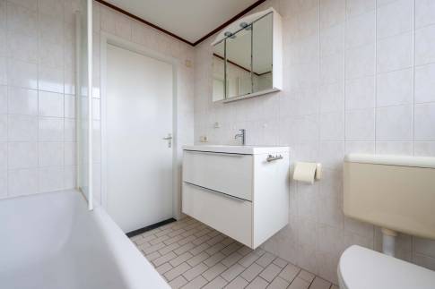 The Badkamer 2 of Type Luxe Villa 6 - nr. 99 in Resort Arcen