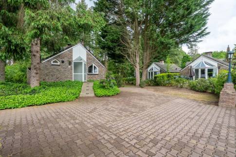 The Buiten of Type Wellness Bungalow - nr. B14 in Vakantiepark De Bosrand