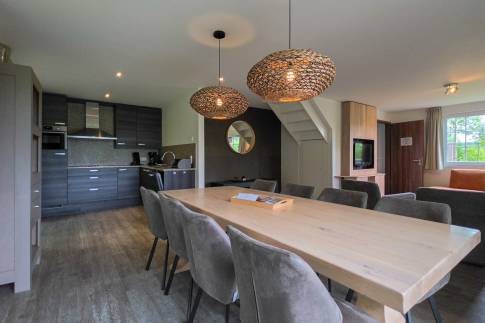 The Eetkamer of nr. 146 - type Astoria Luxe 8 in Eifelpark Kronenburger See
