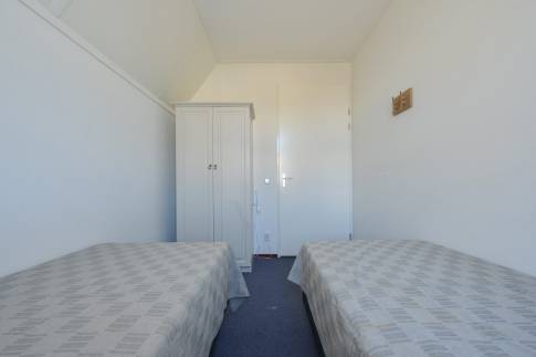 The Slaapkamer 2 of Type 6D2 - nr. 113 in Landal Esonstad