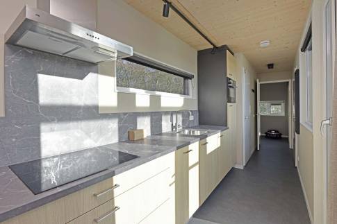 The Keuken of Type 2BE - Golfbreker nr. 16 in Landal Noordzee Résidence De Banjaard