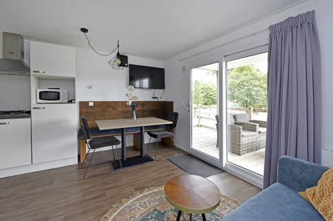 The Woonkamer of nr. 251 - type Panorama Chalet 5 in EuroParcs Gulperberg