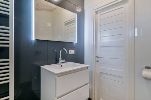 The Badkamer of nr. 305 - type Buitenverblijf Wellness 4 in Resort Arcen