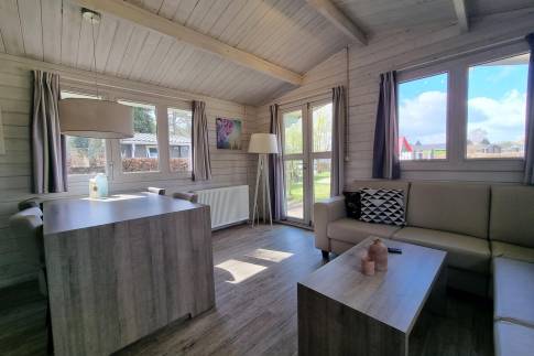 The Woonkamer of Type Buitenverblijf Wellness 4 - nr. 319 in Resort Arcen