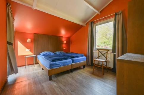 The Slaapkamer 1 of Type Sequoia 6P - nr. 07 in Vakantiepark Westerbergen