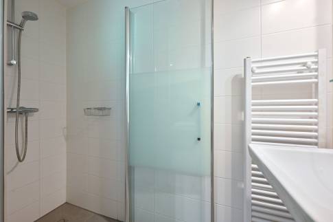 The Badkamer 2 of nr. 145 - type 8C2 Vogelzang in Landal De Reeuwijkse Plassen