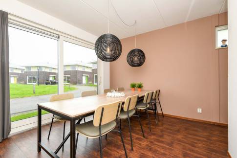 The Eetkamer of Type 8E3 - nr. 635 in Landal Esonstad