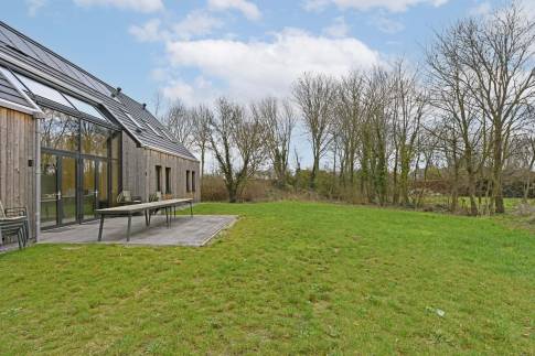 The Terras of Type Vloedschuur - nr. 60 in Dormio Resort Nieuwvliet-Bad