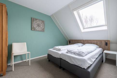 The Slaapkamer 5 of Type 10L1 - nr. 336 in Landal Beach Resort Ooghduyne