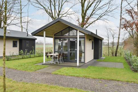 The Buiten of Type Tiny House - nr. 513 in Recreatiepark De Tolplas