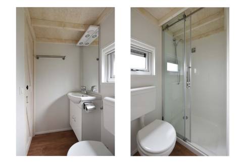 The Badkamer of Type Tiny House - nr. 513 in Recreatiepark De Tolplas