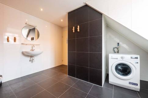 The Badkamer 5 of Type 10L1 - nr. 336 in Landal Beach Resort Ooghduyne